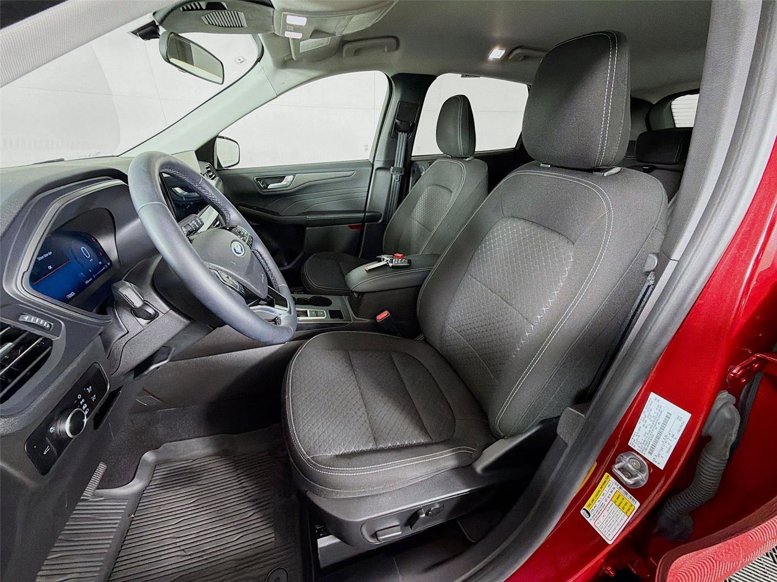 Used 2023 Ford Escape Active w/ Tech Pack #2 AWD/4WD image 11
