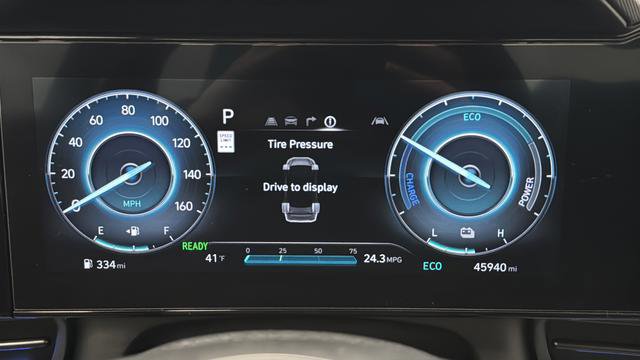 Used 2024 Hyundai Elantra Limited FWD image 17