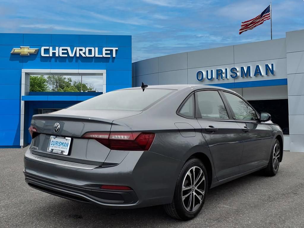 Used 2023 Volkswagen Jetta Sport FWD image 3