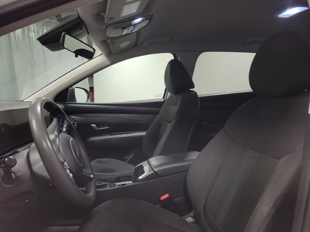 Used 2025 Hyundai Tucson SEL FWD image 16