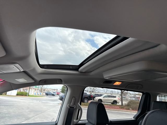 Certified 2025 Honda Odyssey Elite image 17