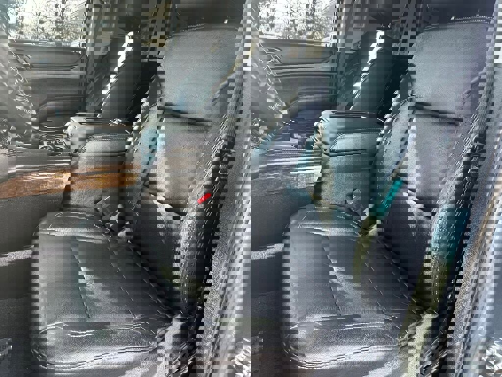 Used 2019 Chevrolet Tahoe LT image 11