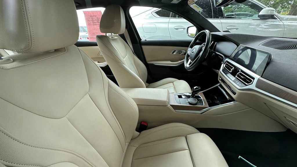 Used 2020 BMW 330i Sedan w/ Convenience Package RWD image 5