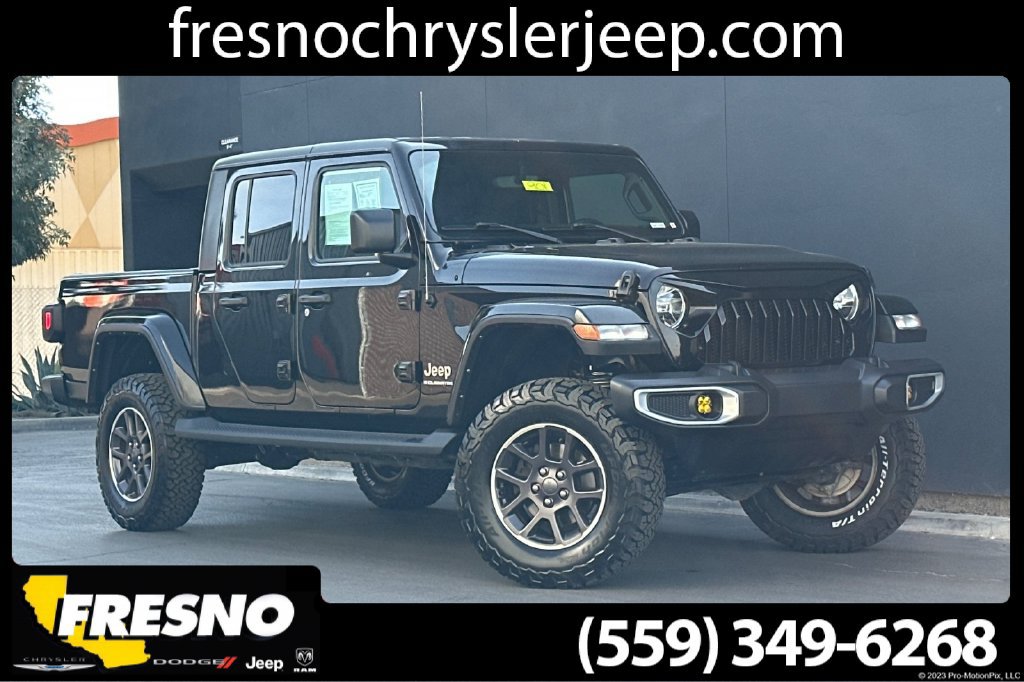 Used 2023 Jeep Gladiator Overland w/ Trailer Tow Package AWD/4WD image 1