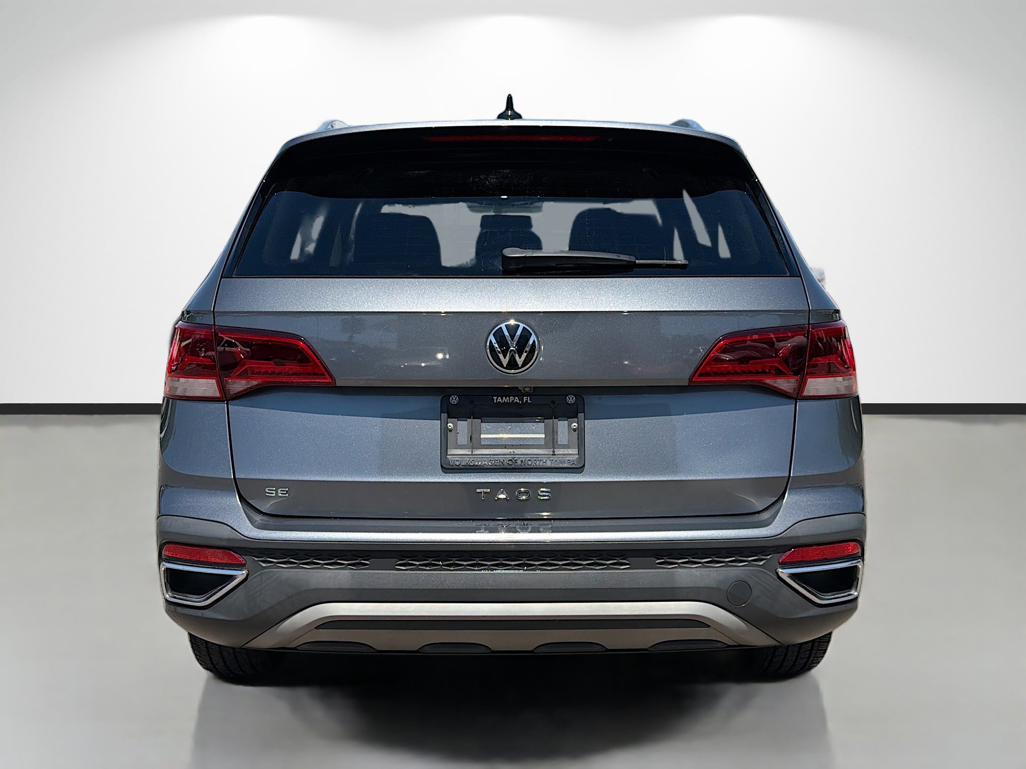 Used 2022 Volkswagen Taos SE image 4