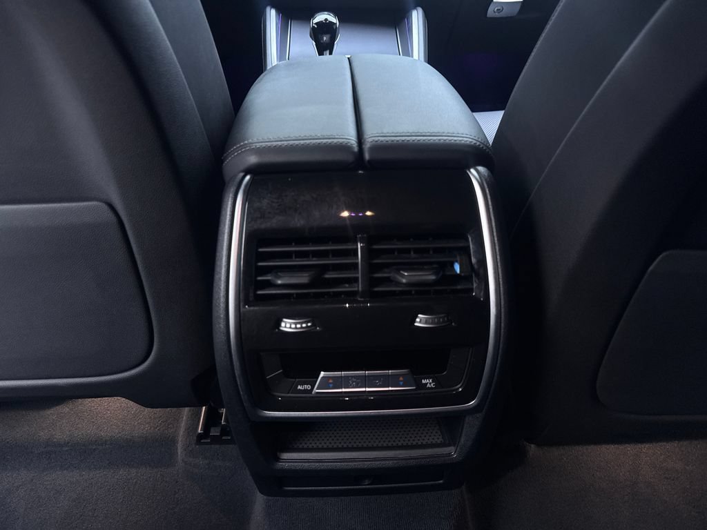 Used 2023 BMW X6 xDrive40i w/ M Sport Package AWD/4WD image 73