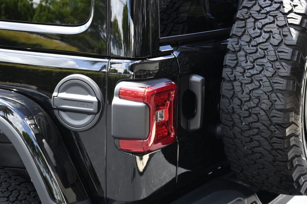 Used 2023 Jeep Wrangler Unlimited Rubicon 392 AWD/4WD image 7