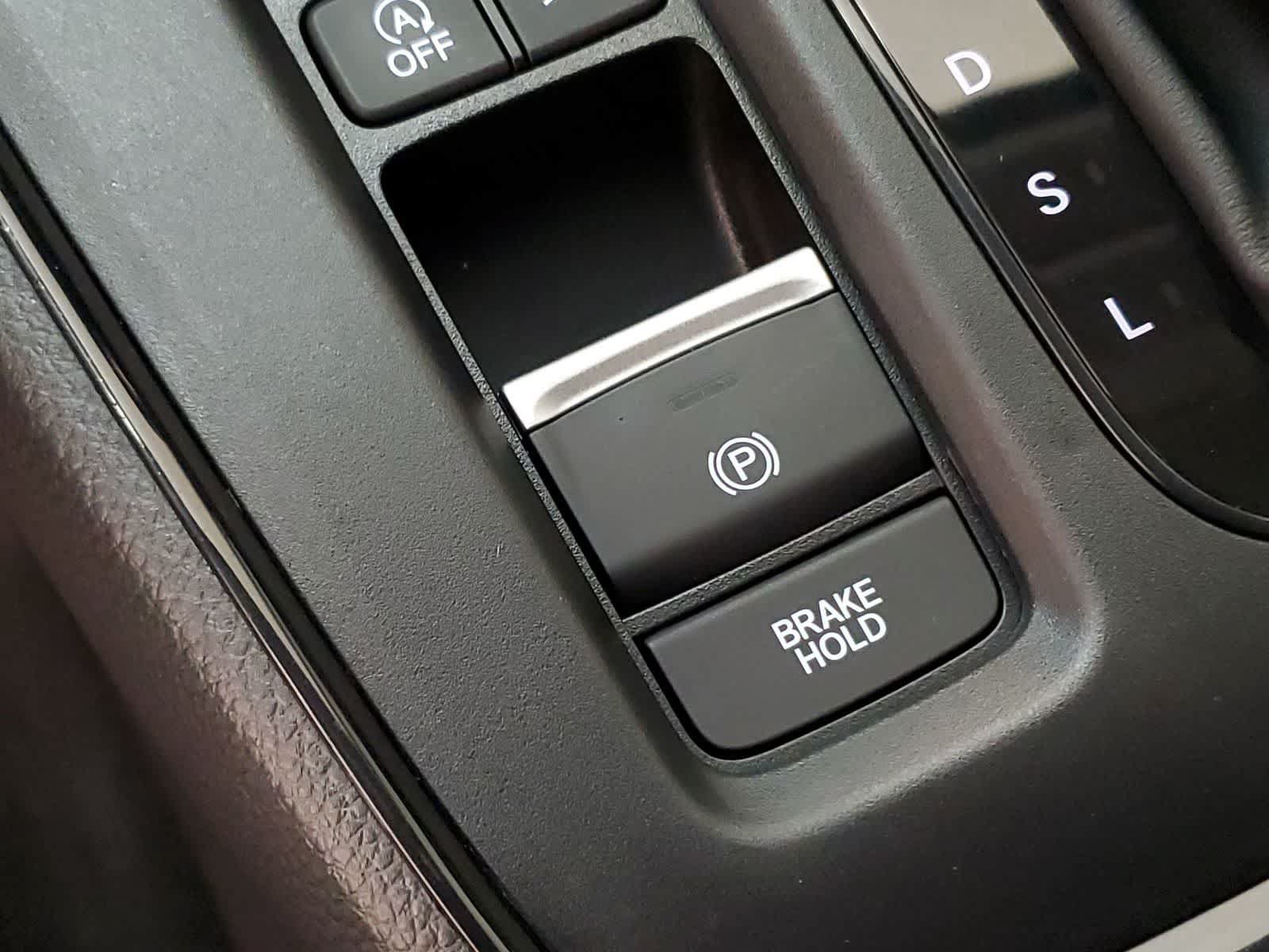 Certified 2025 Honda CR-V LX image 30