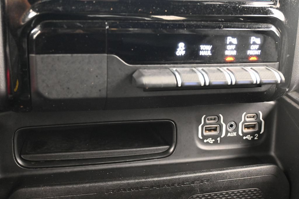 Used 2023 RAM 1500 Laramie RWD image 21