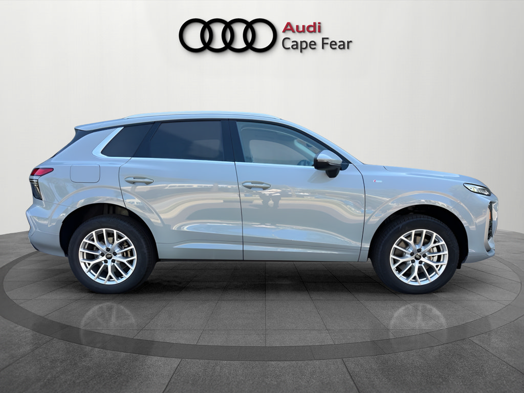 New 2026 Audi Q3 quattro 2.0T AWD/4WD image 6