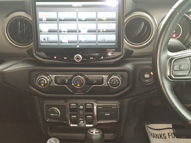 Used 2021 Jeep Wrangler Unlimited Sport AWD/4WD image 4