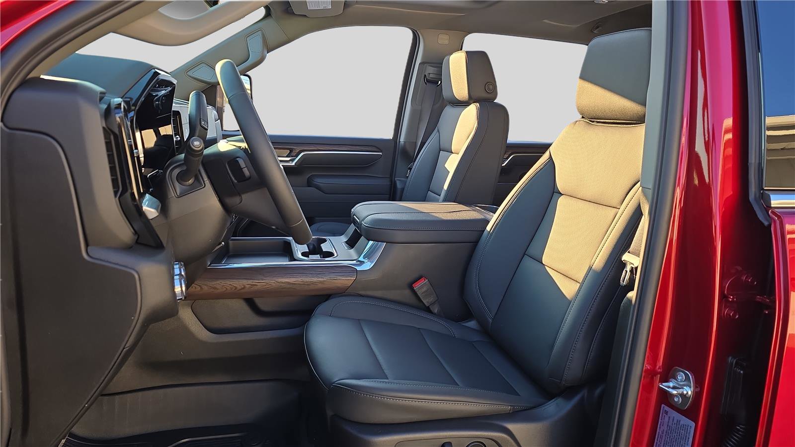 New 2026 GMC Sierra 2500 SLT w/ SLT Premium Package image 11