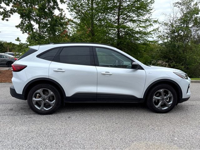 Used 2025 Ford Escape ST-Line FWD image 26