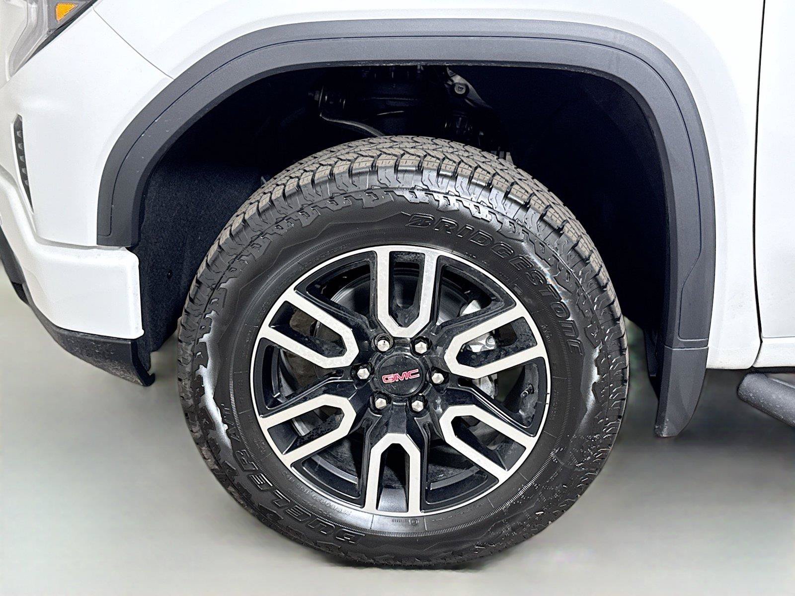 New 2026 GMC Sierra 1500 AT4 w/ AT4 Premium Package AWD/4WD image 19