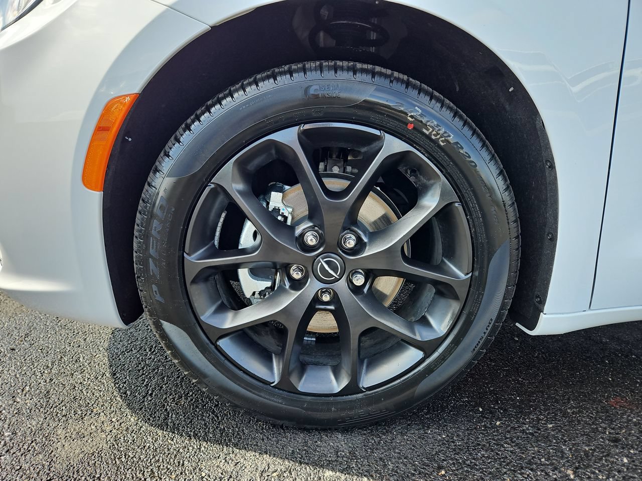 New 2026 Chrysler Pacifica Select w/ S Appearance Package FWD image 9