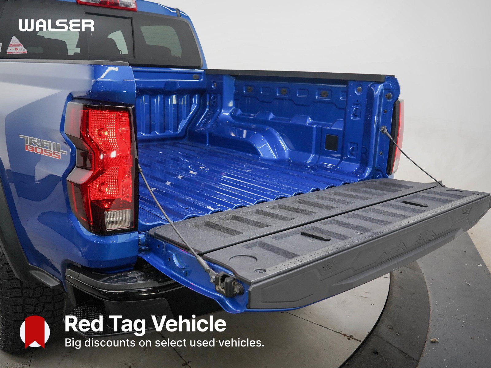 Used 2023 Chevrolet Colorado Trail Boss w/ Advanced Trailering Package AWD/4WD image 9