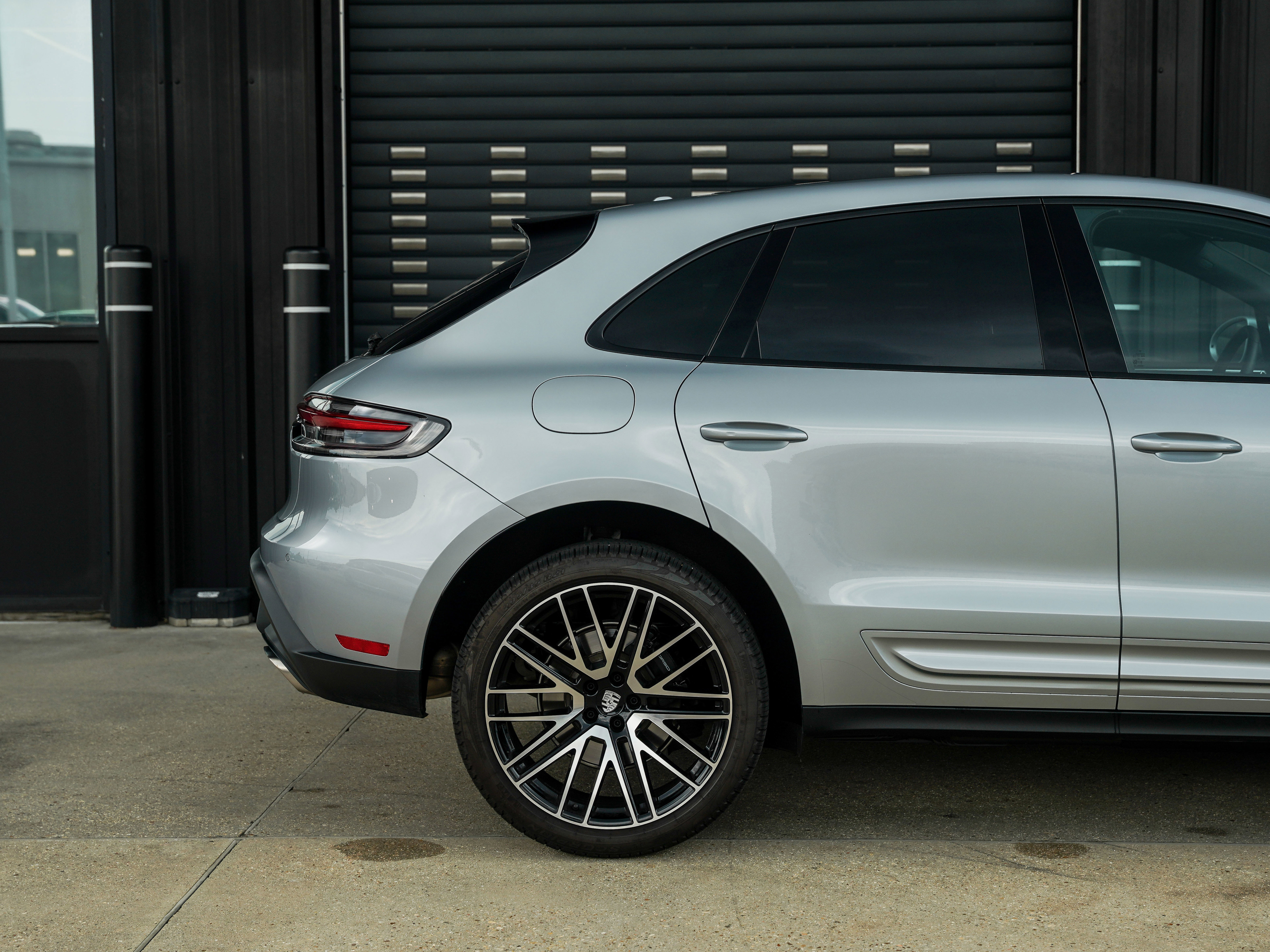 New 2025 Porsche Macan image 14
