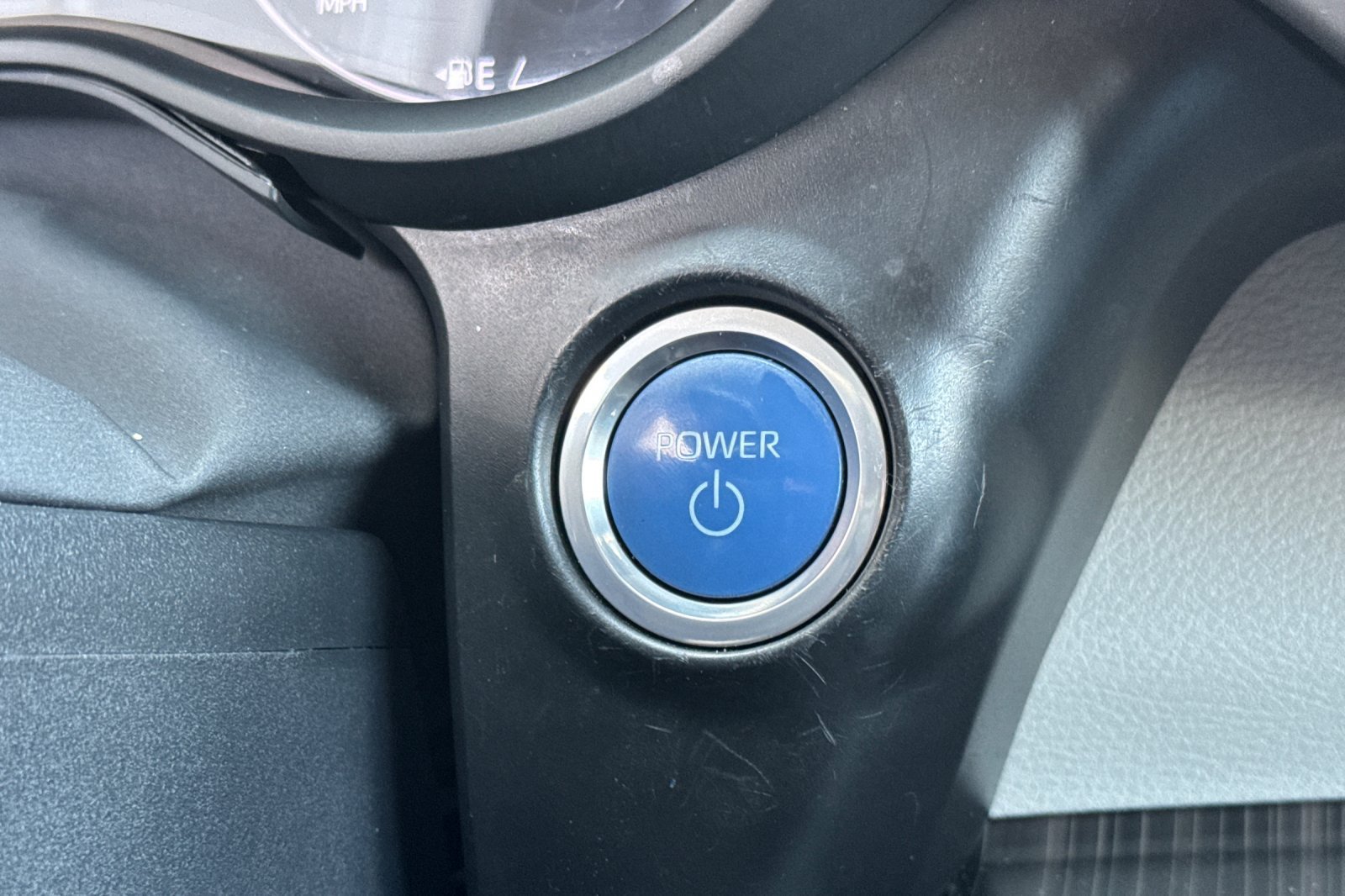 Certified 2024 Toyota Sienna Limited FWD image 29