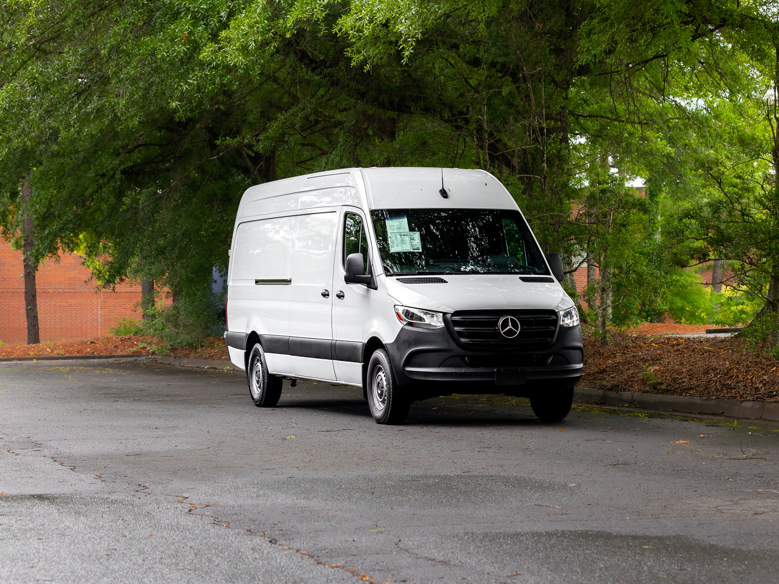 Used 2022 Mercedes-Benz Sprinter 2500 image 41