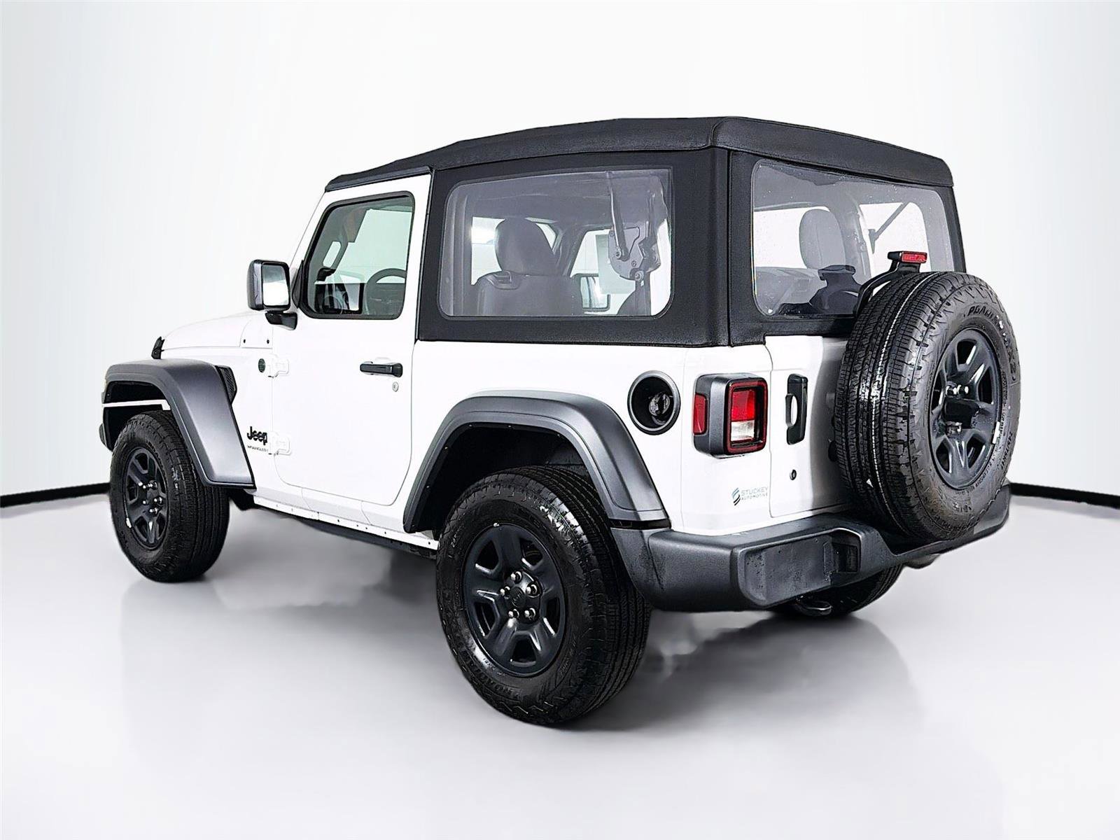 Used 2024 Jeep Wrangler Sport image 5