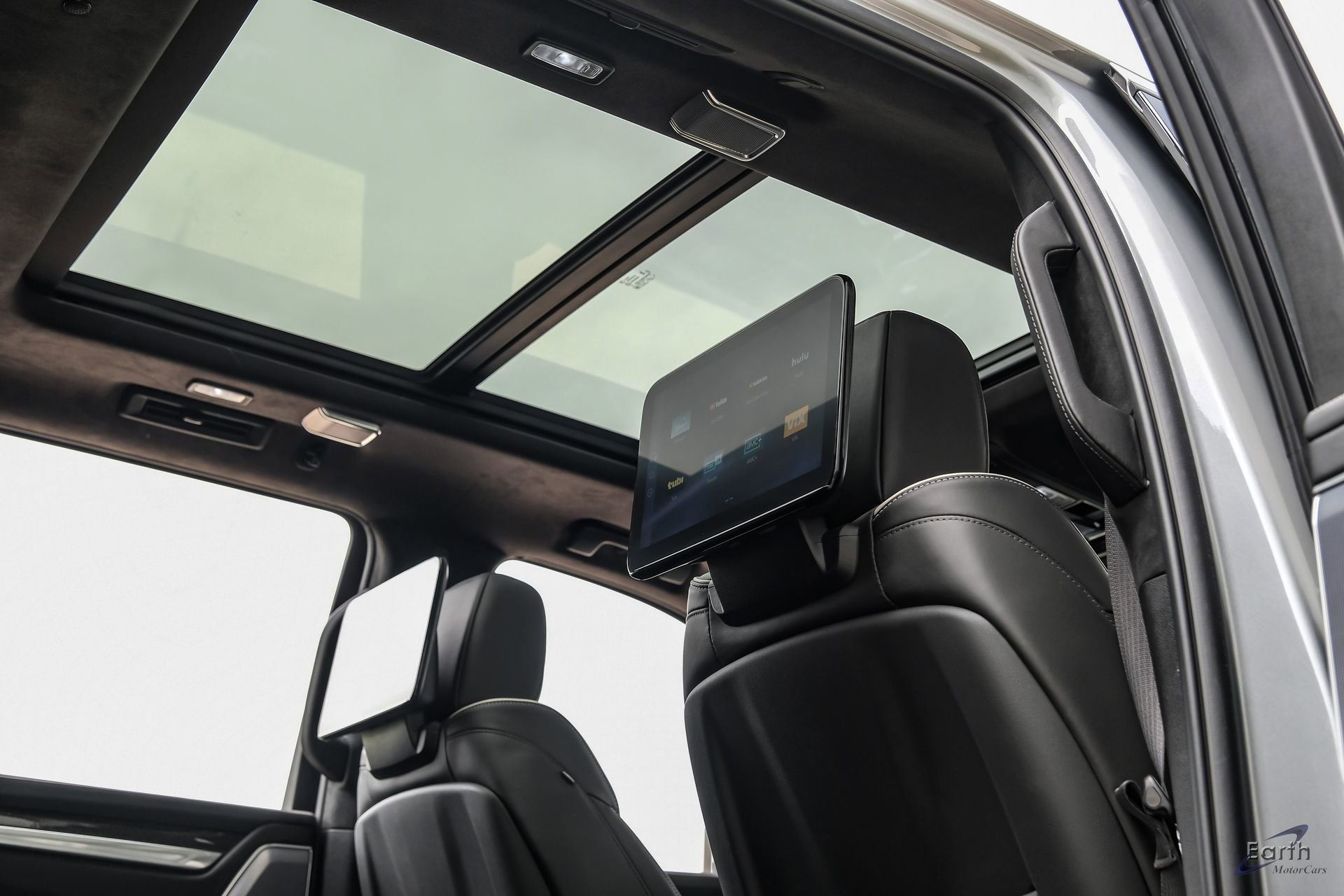 Used 2025 Cadillac Escalade V w/ LPO, Floor Liner Package AWD/4WD image 33