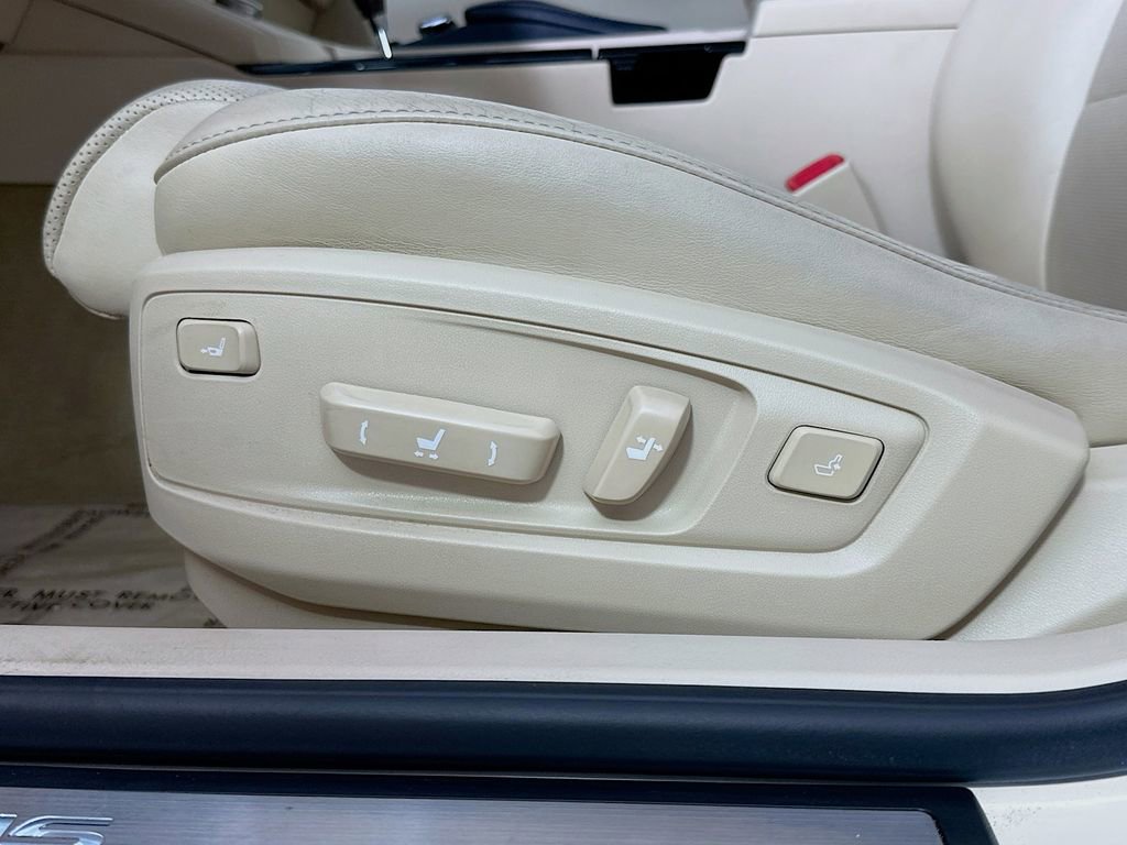 Used 2015 Lexus ES 350 w/ Ultra Luxury Package FWD image 23