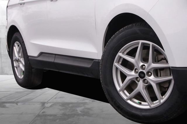Certified 2024 Ford Edge SEL image 3