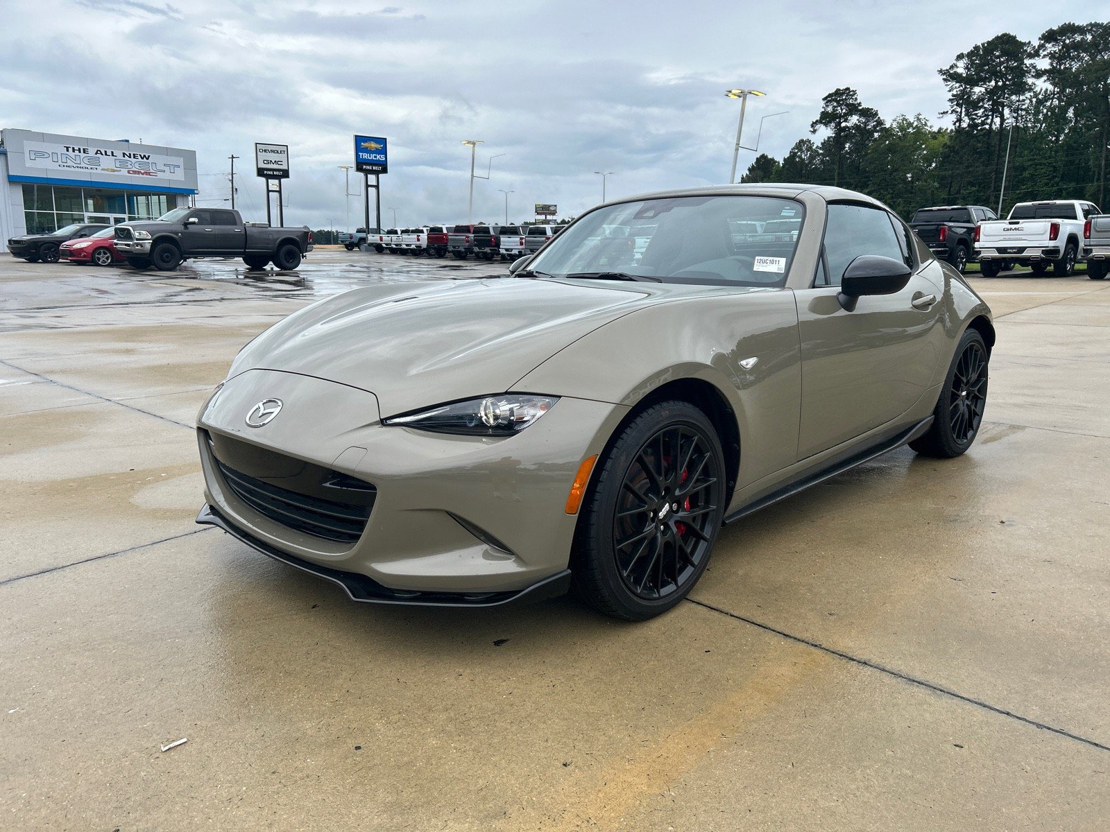 Used 2023 MAZDA MX-5 Miata Club w/ Weather Package RWD image 1