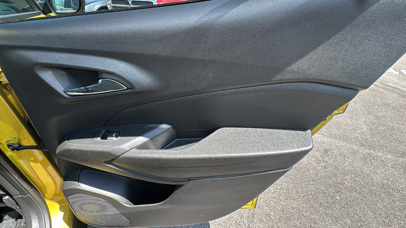 Used 2024 Chevrolet Trax RS w/ Sunroof Package image 27