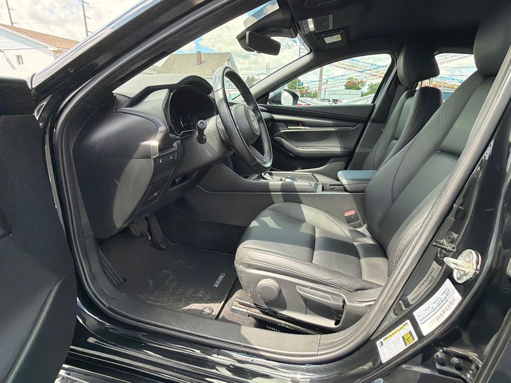 Used 2023 MAZDA MAZDA3 s FWD image 10