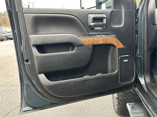 Used 2018 Chevrolet Silverado 2500 LTZ w/ Duramax Plus Package image 10