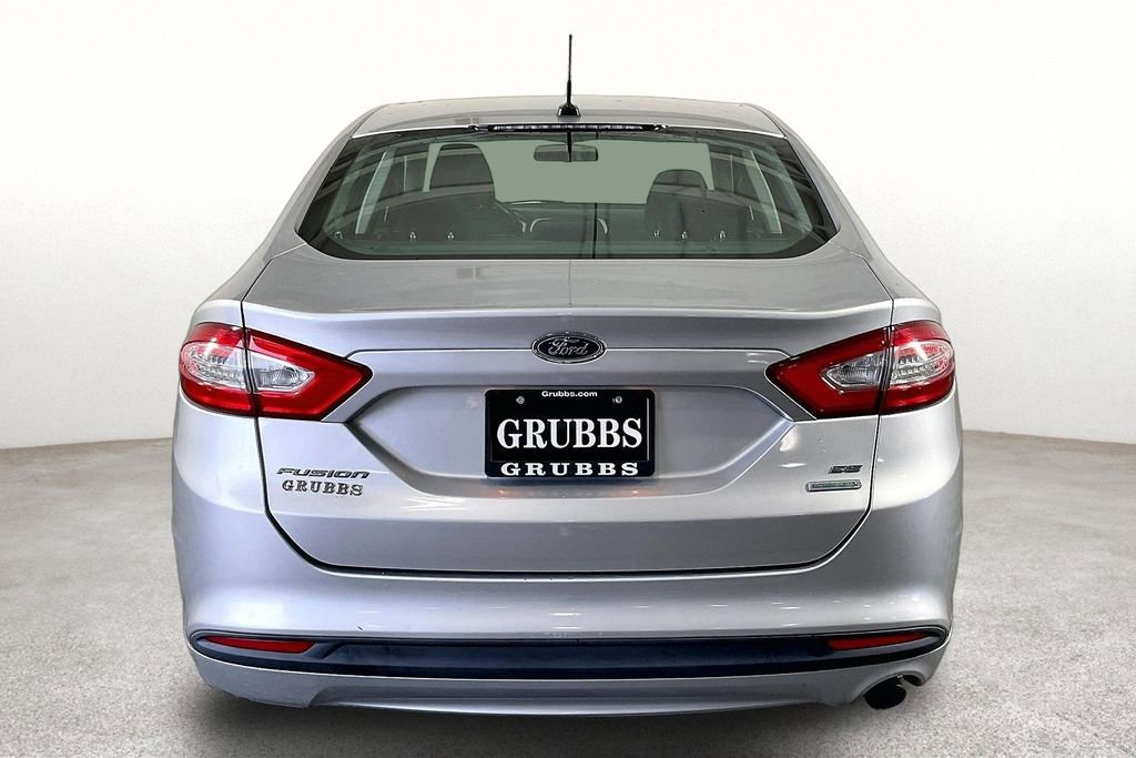 Used 2013 Ford Fusion SE FWD image 5