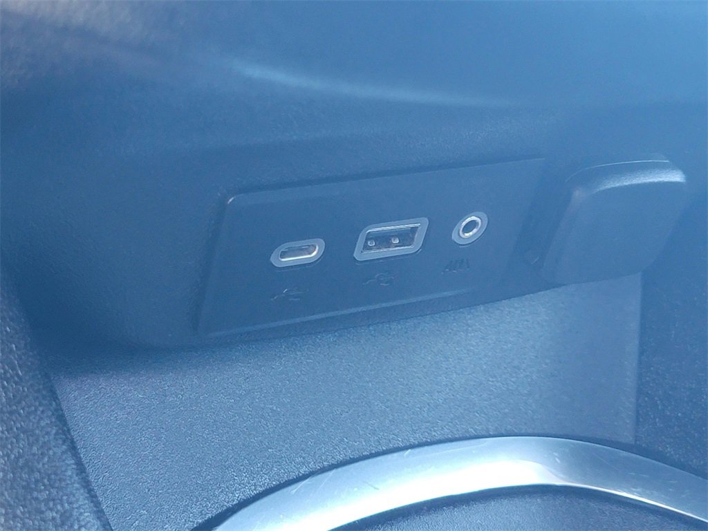 Used 2020 Chevrolet Malibu LT image 29