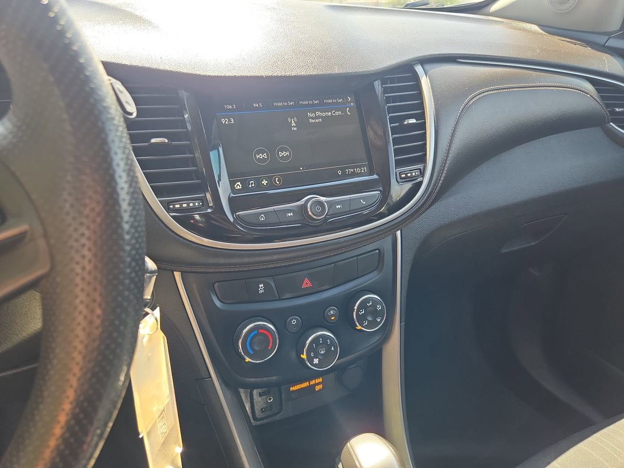 Used 2019 Chevrolet Trax LT FWD image 11