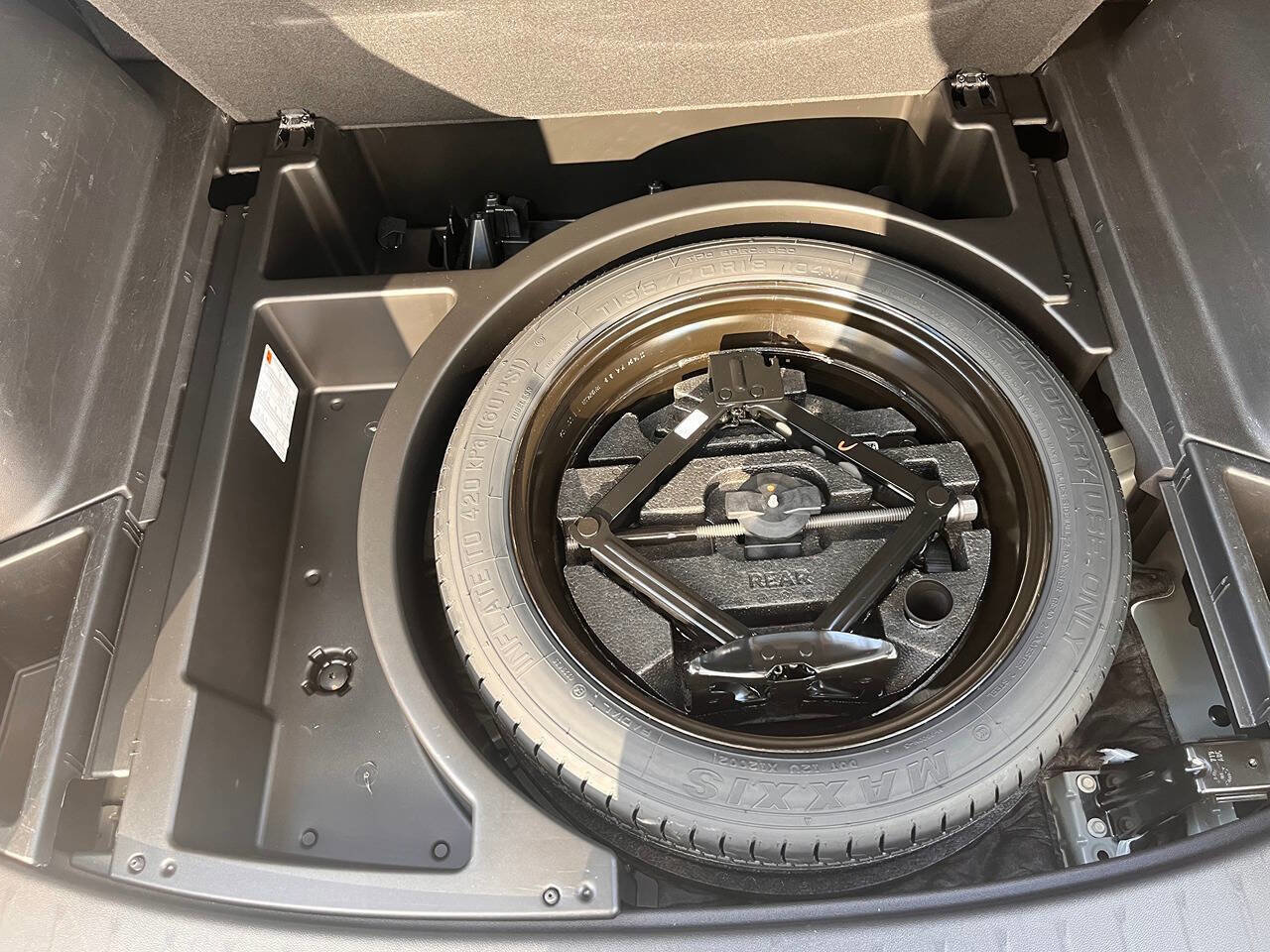 Used 2025 Chevrolet Blazer LT image 32