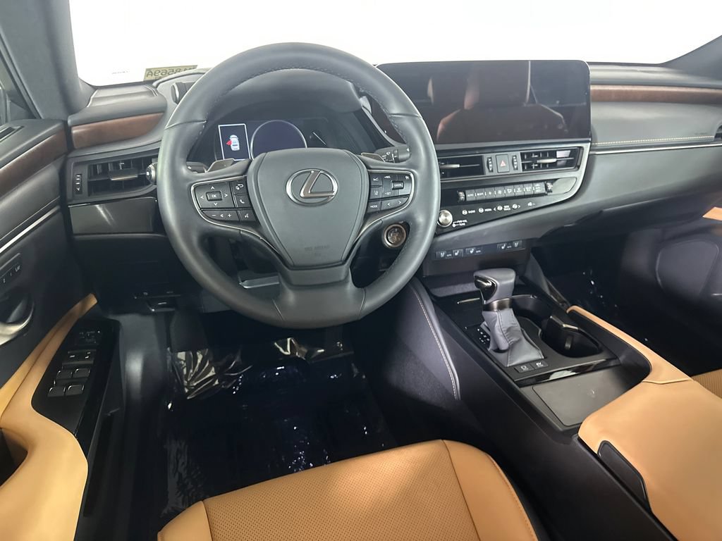 Used 2024 Lexus ES 300h w/ Premium Package FWD image 23