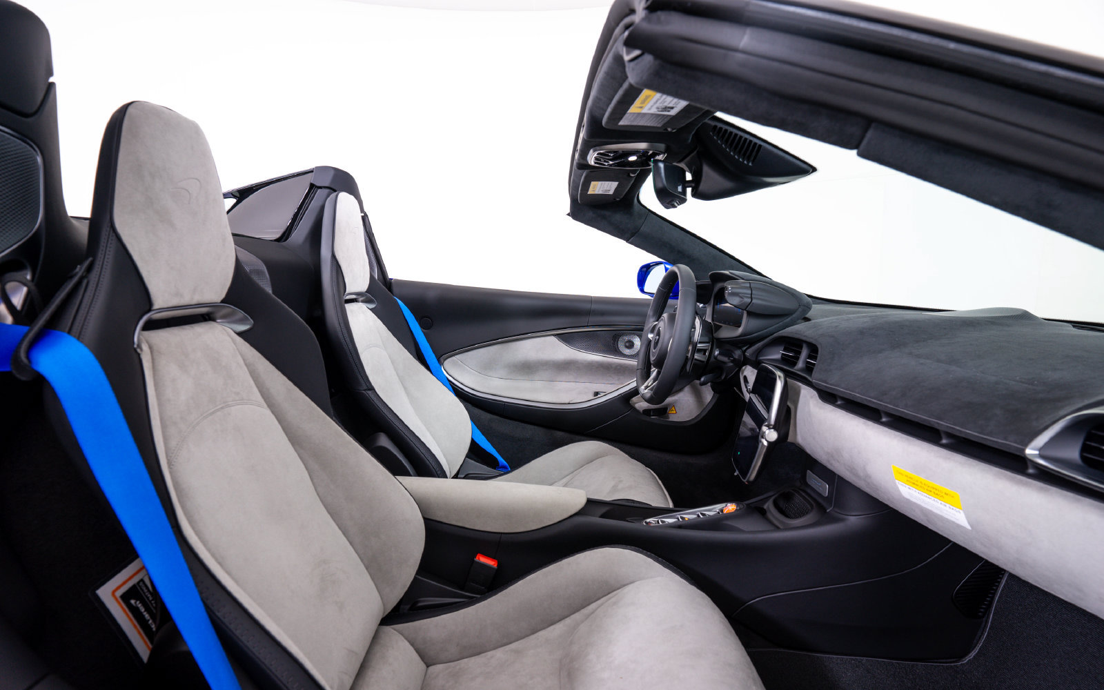 New 2027 McLaren Artura Spider RWD image 23