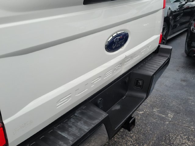 Used 2018 Ford F250 XL w/ STX Appearance Package RWD image 5