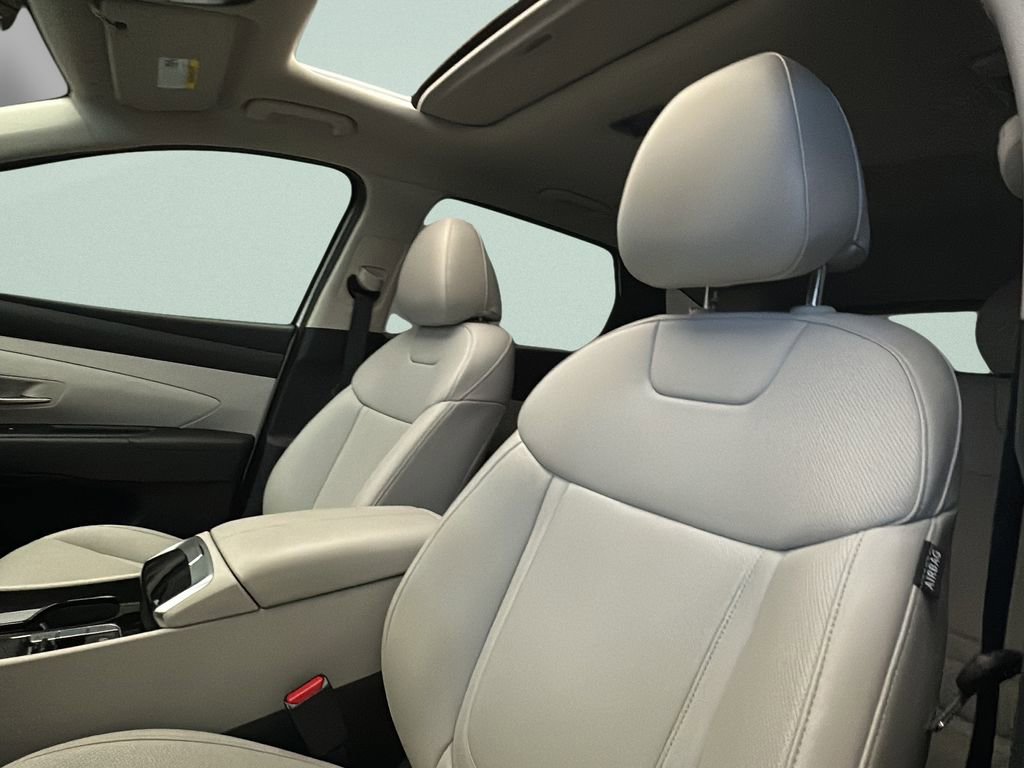 Certified 2025 Hyundai Tucson SEL image 9