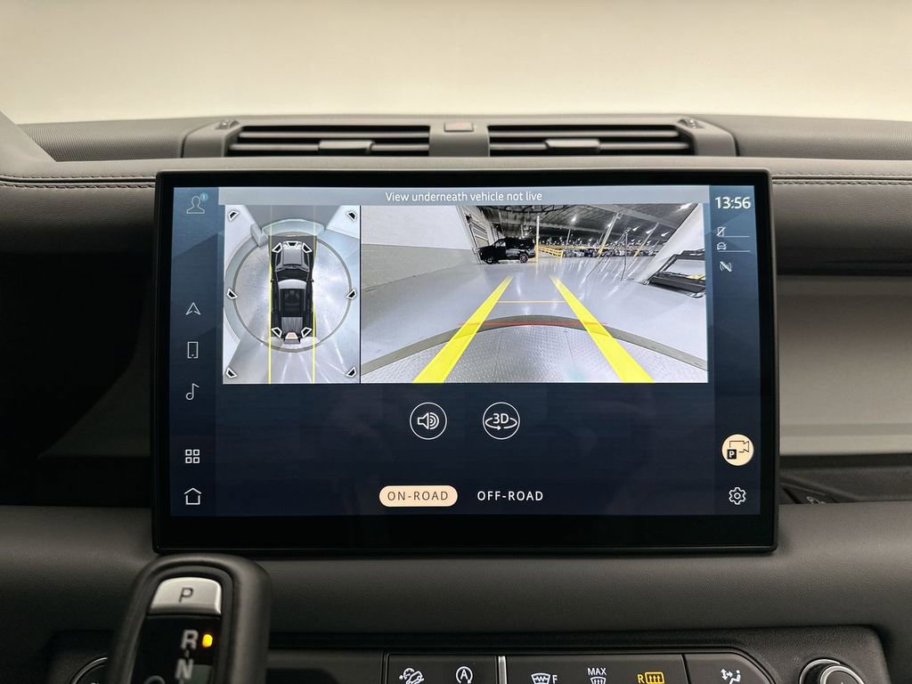 Used 2025 Land Rover Defender 110 S image 28