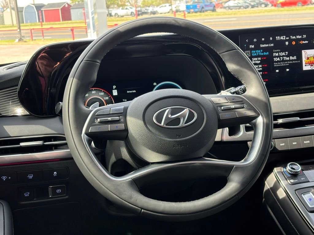 Used 2025 Hyundai Palisade Calligraphy image 13