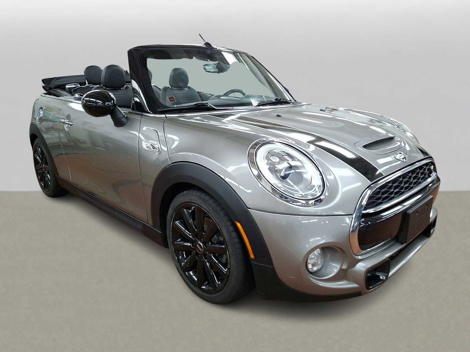 Used 2016 MINI Cooper S image 3