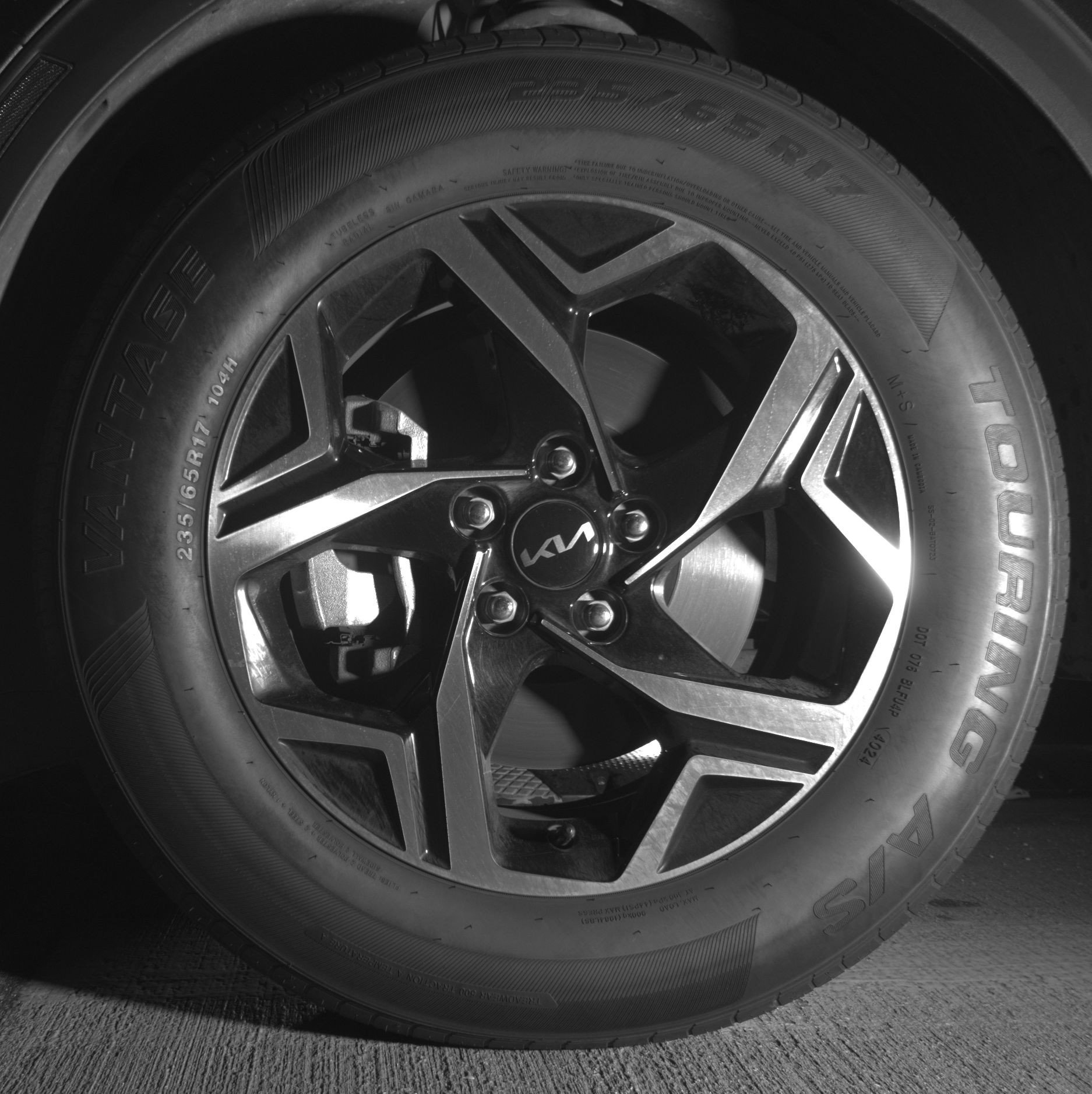 Used 2024 Kia Sportage LX image 12