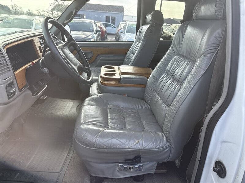 Used 1995 Chevrolet Silverado 3500 2WD Extended Cab image 20