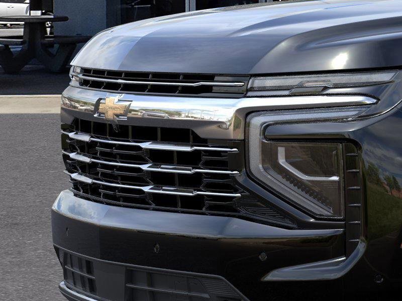 New 2026 Chevrolet Suburban LT image 13