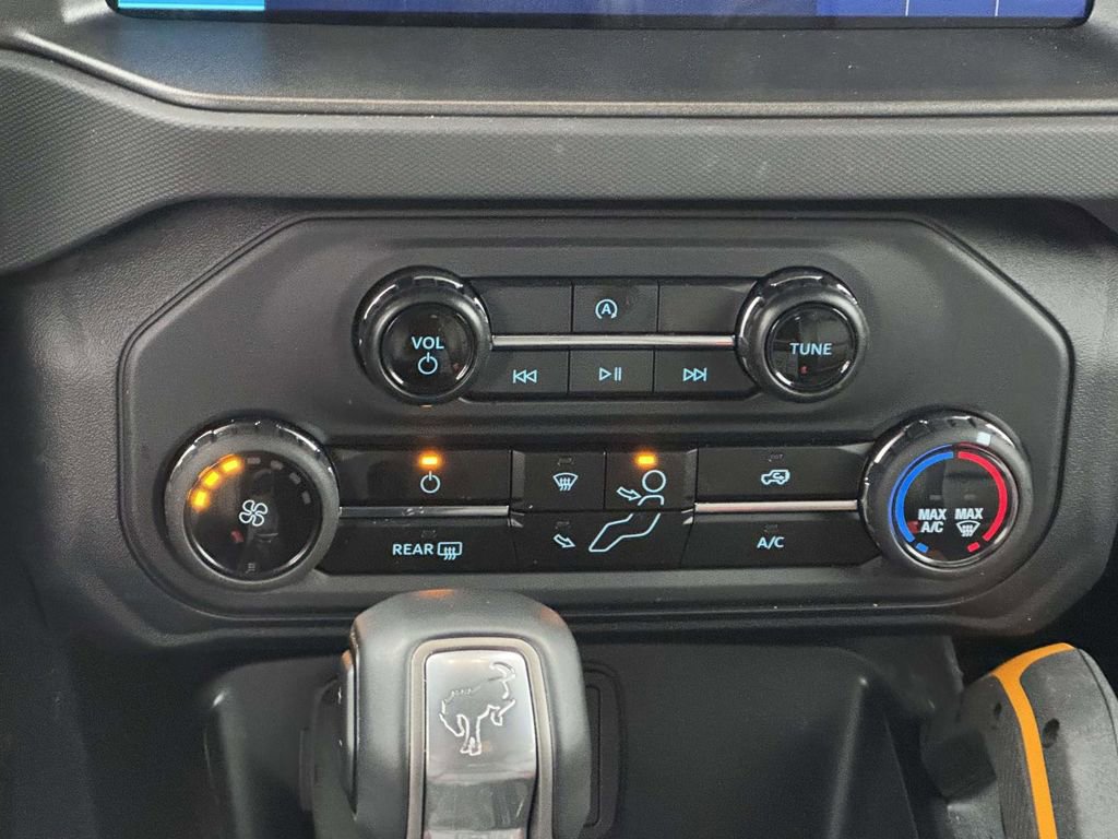 Used 2024 Ford Bronco Badlands image 5