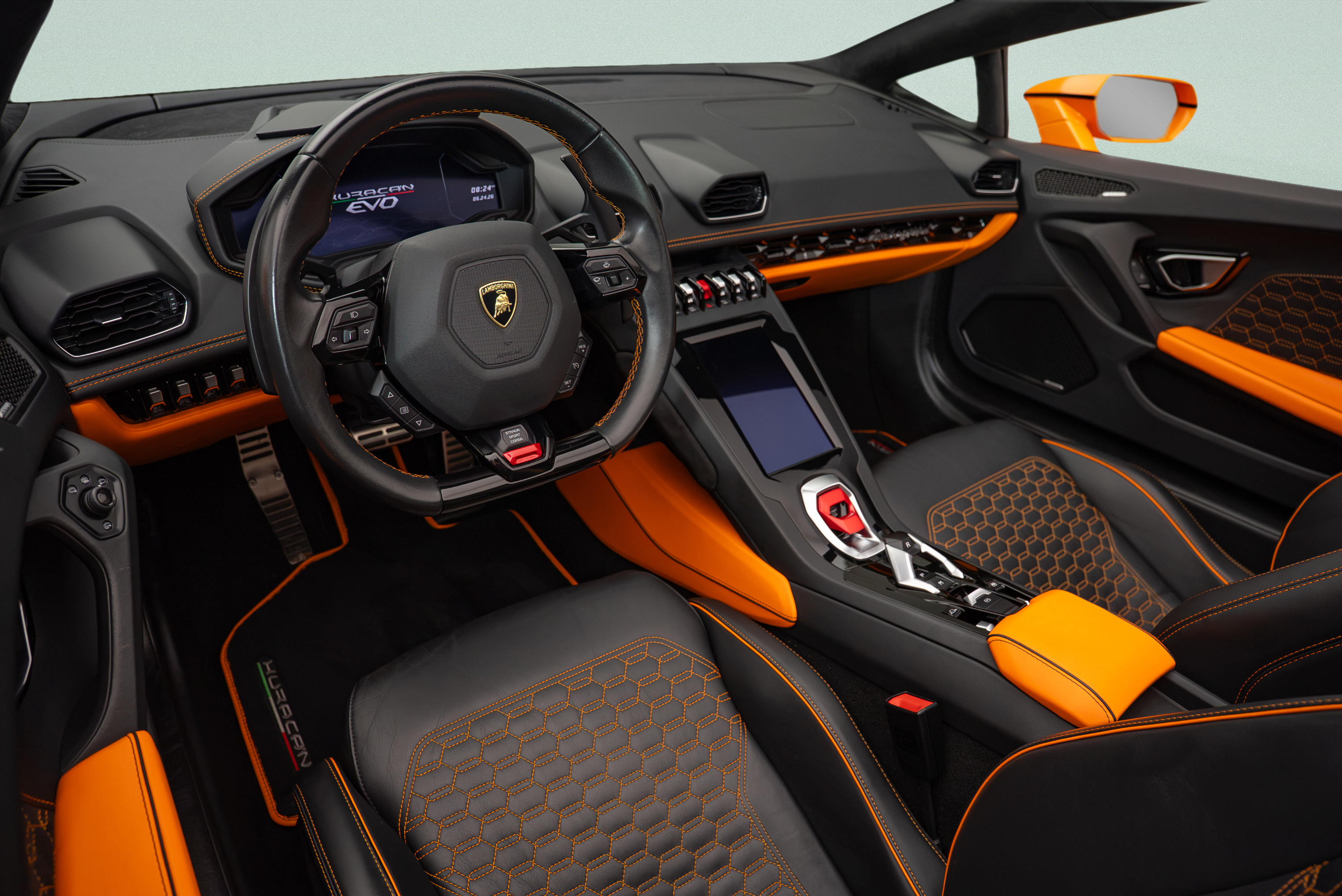 Used 2023 Lamborghini Huracan EVO AWD/4WD image 8