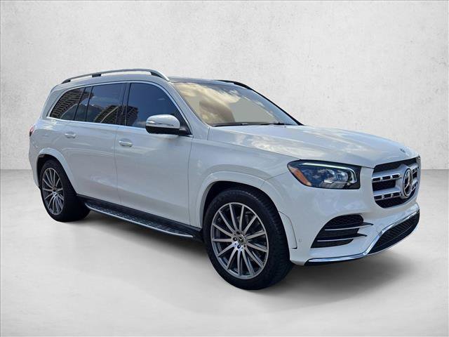 Used 2023 Mercedes-Benz GLS 580 4MATIC image 3