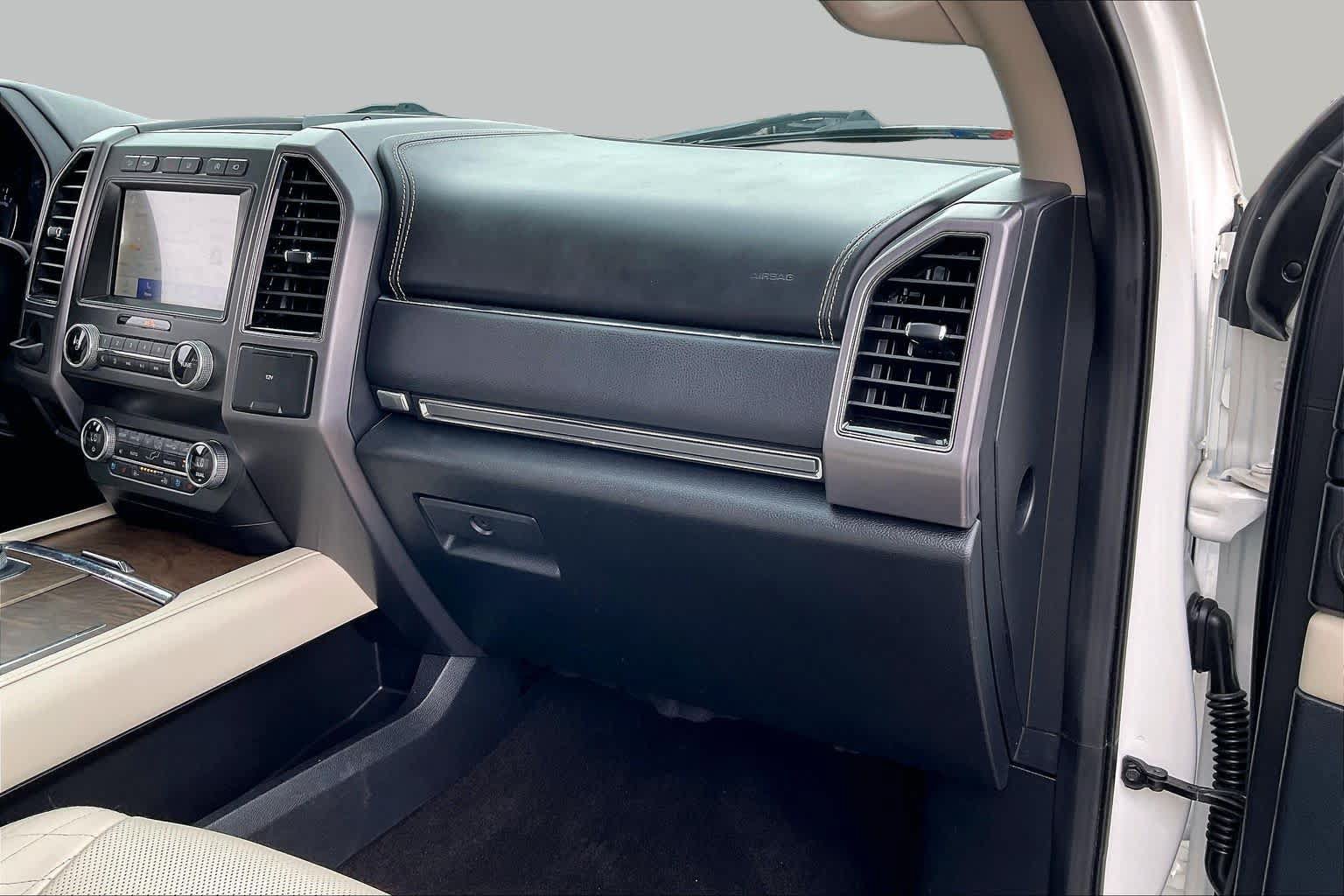 Used 2020 Ford Expedition Max Platinum AWD/4WD image 16