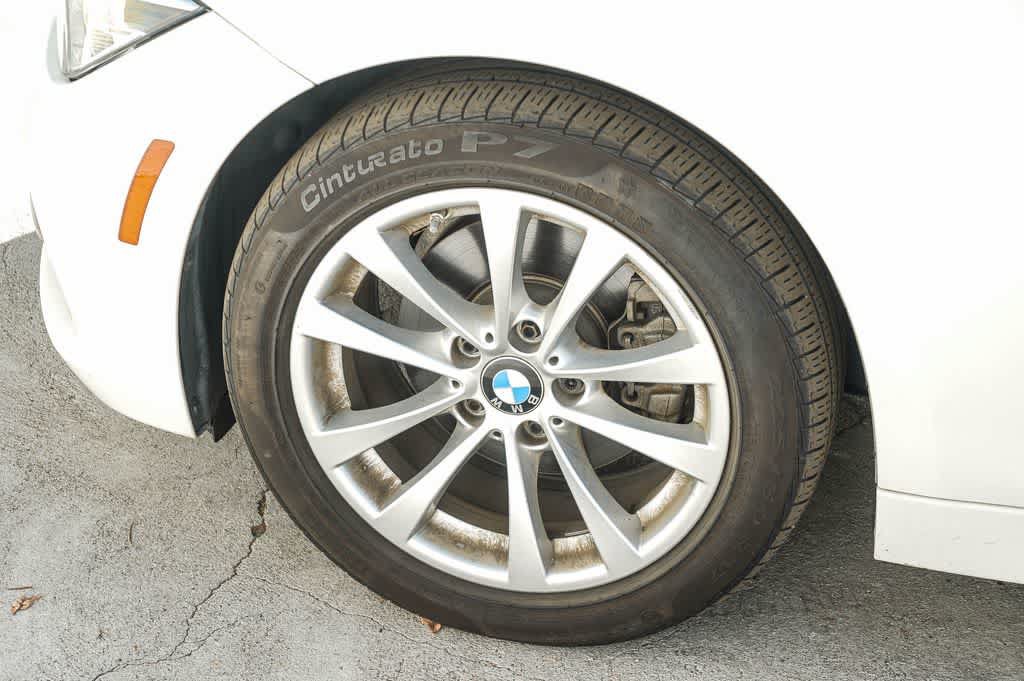 Used 2018 BMW 320i Sedan RWD image 11